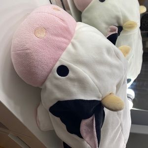 Japanese Round 1 Plushies Cow With A Heart